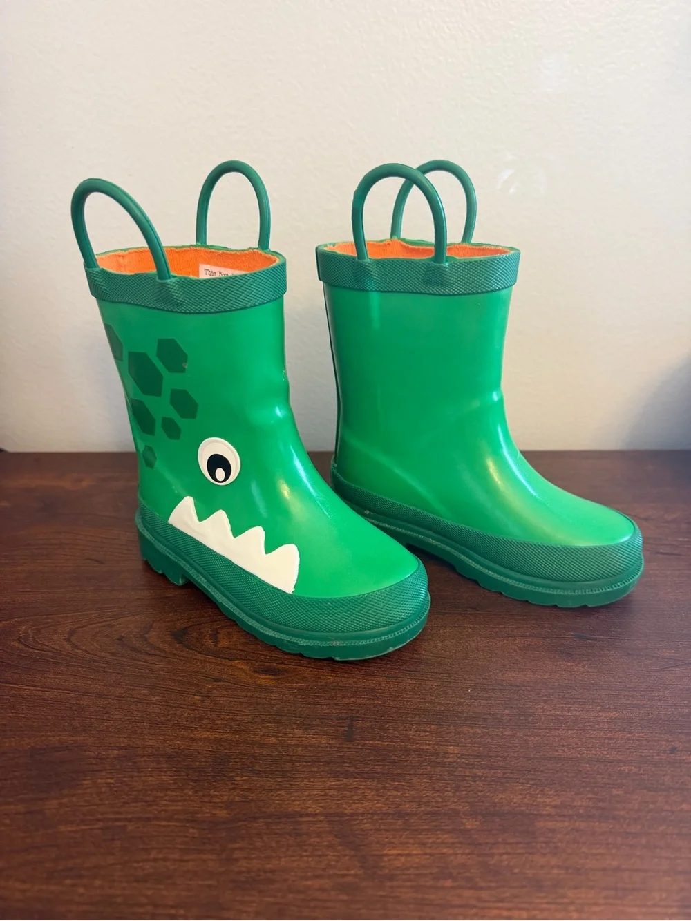Lily & Dan bright green